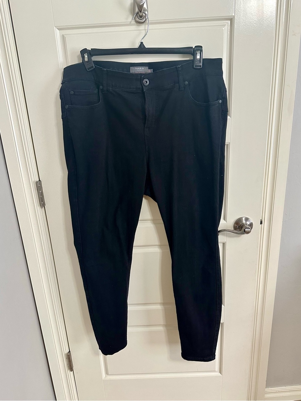 Torrid Black Stretch Jeggings
